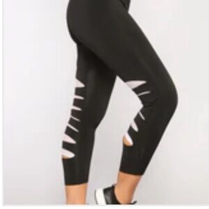 Fashion Nova - Cut It Out Leggings